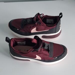 🌴 Nike Air Max Dia Winter Night Maroon Athletic Sneakers Size 10